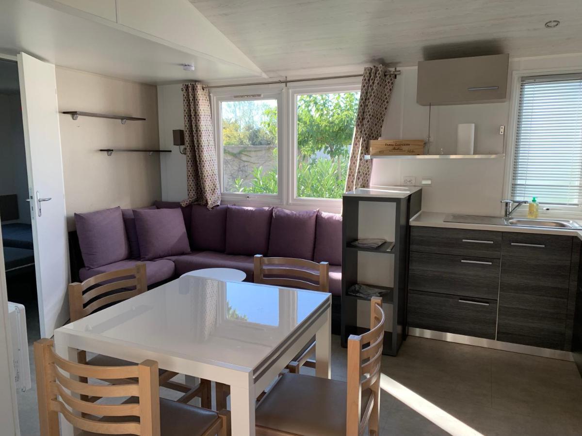 Mobilhome Vias Plage Dans Camping Exterior foto
