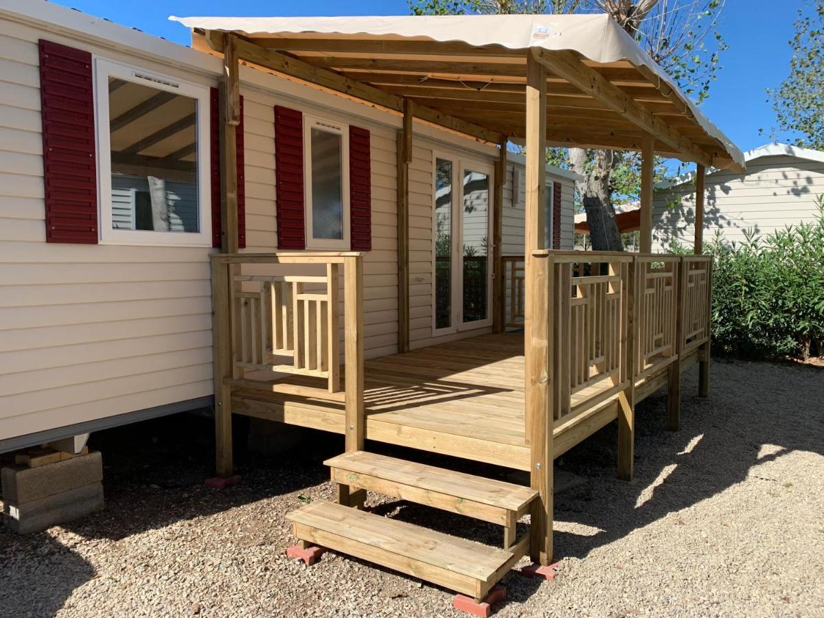 Mobilhome Vias Plage Dans Camping Exterior foto